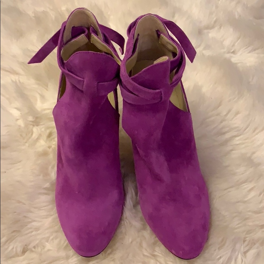 Never been worn Jimmy Choo booties -38.5